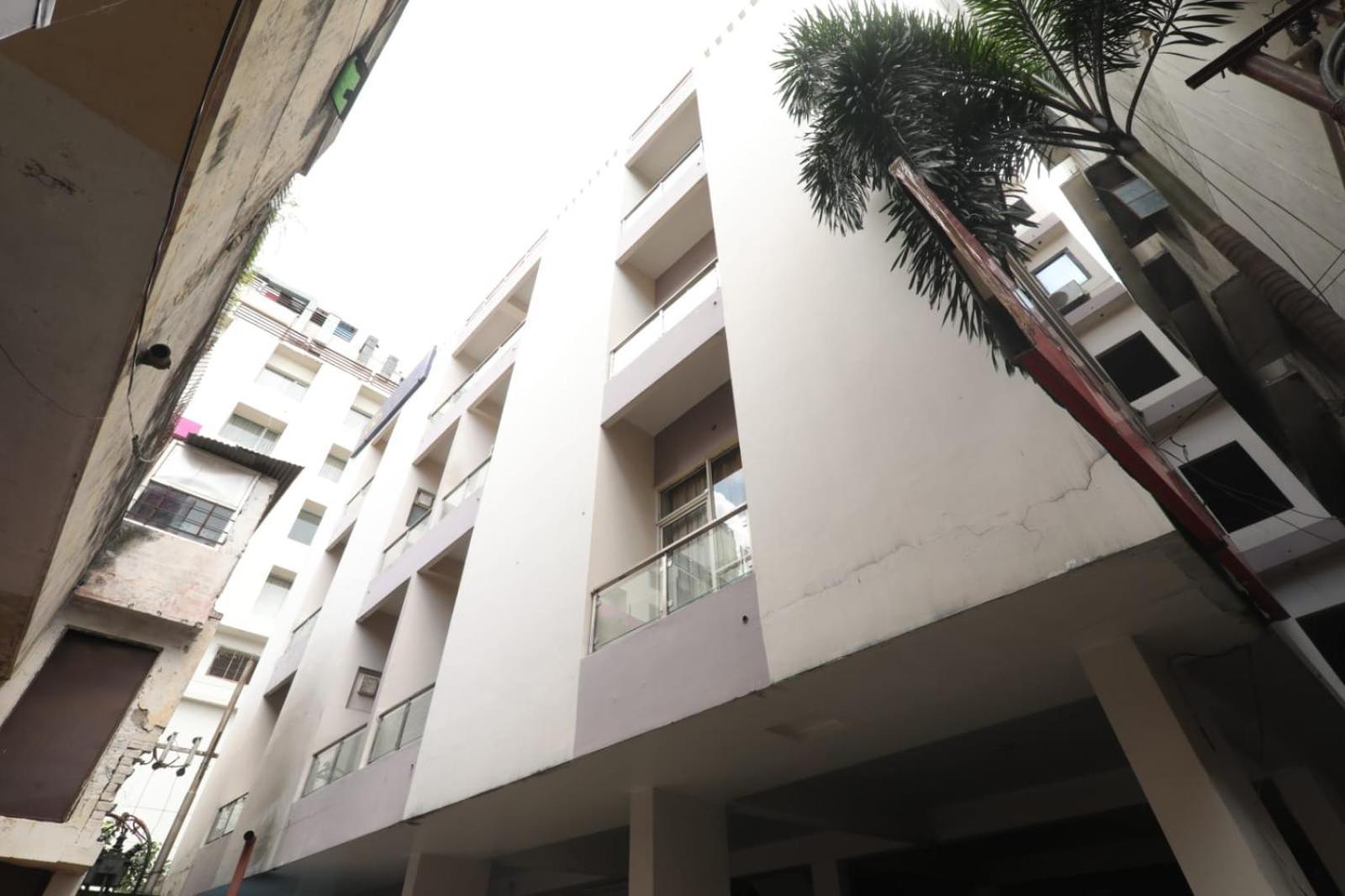 Hotel Global Inn -1 Km From Railway Station - Lift Food And Free Parking Lucknow Eksteriør billede